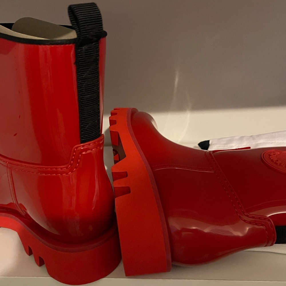 Boots - Picture 6 of 6